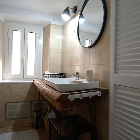 Daire A Casa Di Lui