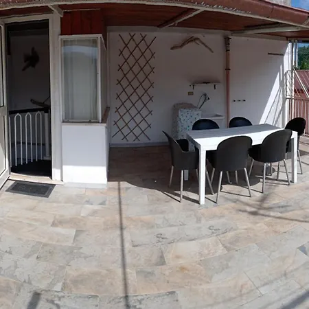 A Casa Di Lui * Gaeta